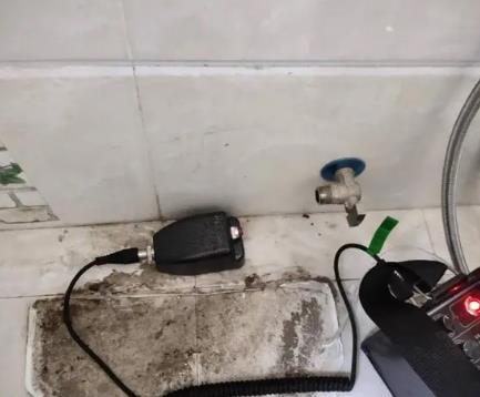 姜堰屋顶漏水维修公司分享下卫生间漏水的危害及解决方法